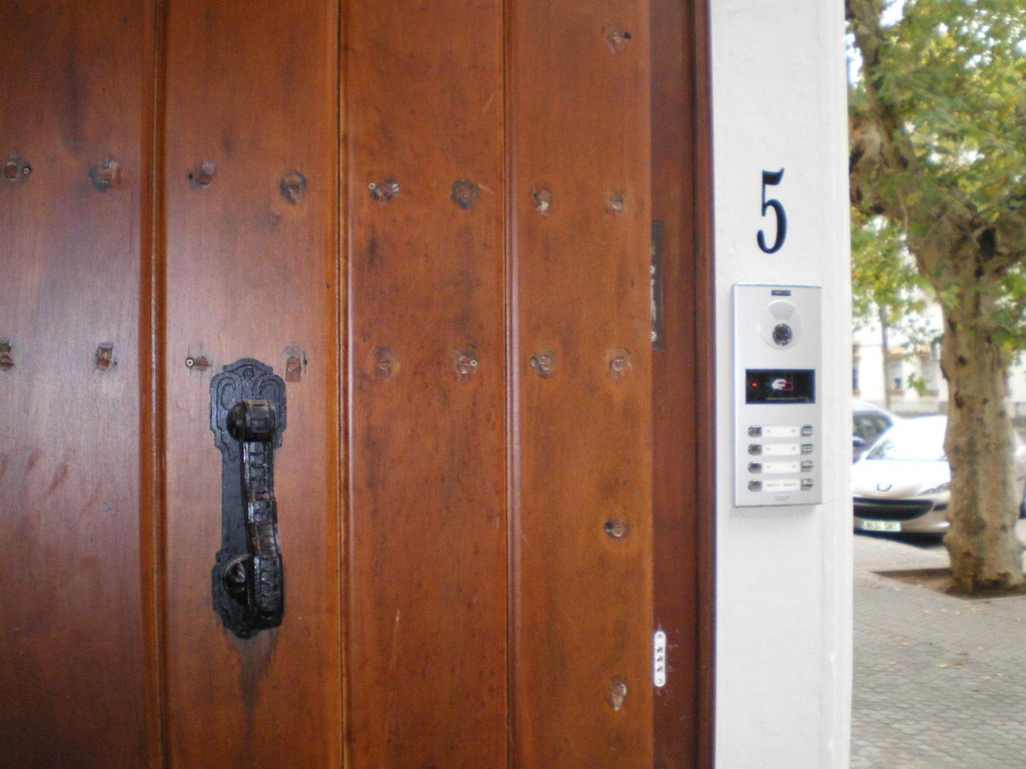 Apartamentos Murallas De Sevilla Екстериор снимка